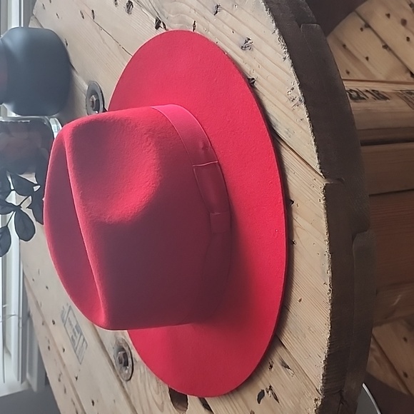 Lack of Color Scarlett Red Fedora - Picture 4 of 7